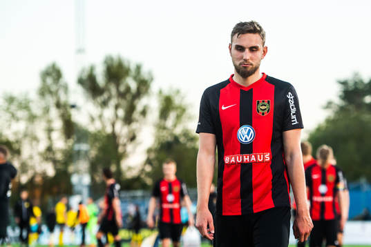 Brommapojkarnas Ali Suljic deppar