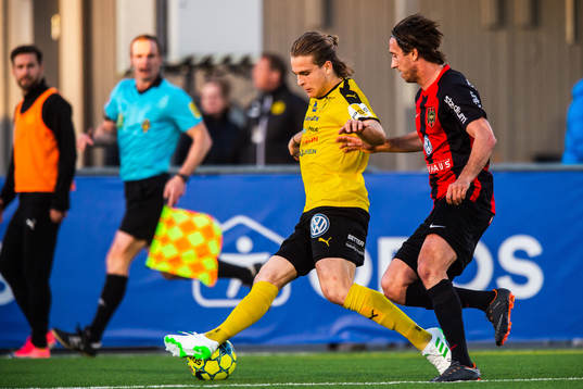 Frejs Amadeus Sögaard och Brommapojkarnas Philip Hellquist