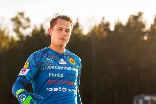 Frejs målvakt Jonas Olsson
