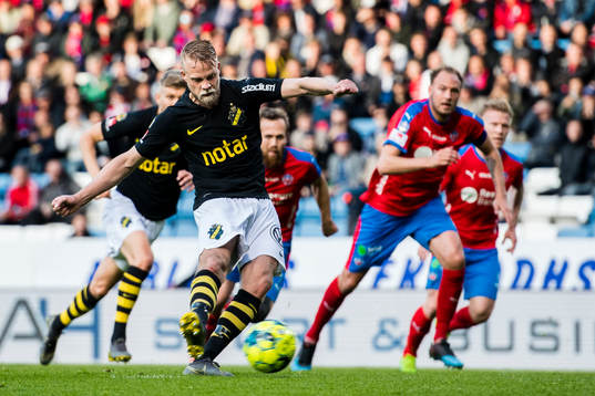 s Daniel Sundgren gör 1-2 på straff