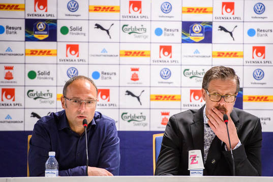 s tränare Rikard Norling på presskonferensen