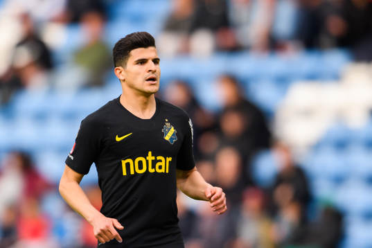 s Tarik Elyounoussi