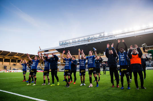 Sirius spelare jublar