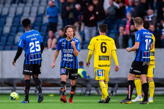Sirius Axel Björnström jublar