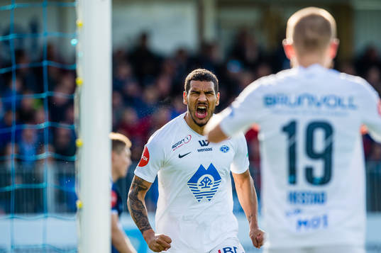 Ohikhuaeme Anthony Omoijuanfo of Molde celebrates