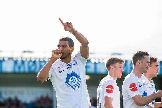 Ohikhuaeme Anthony Omoijuanfo of Molde celebrates