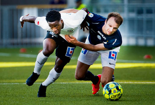 Örebros Kevin Wright och IFK Norrköpings Lars Krogh Gerson