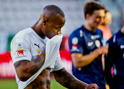 Örebros Carlos Strandberg deppar
