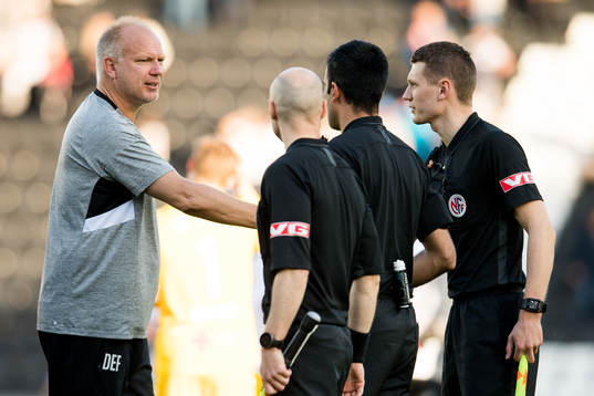Dag-Eilev Fagermo, head coach of Odd, and Rohit Saggi,