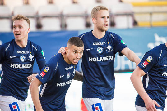 IFK Norrköpings Jordan Larsson och Filip Dagerstål jublar