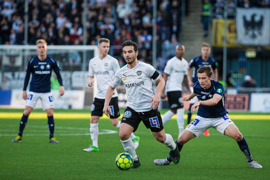 Örebros Nordin Gerzic och IFK Norrköpings Simon Thern