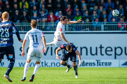 Vegard Forren of Molde and Flamur Kastrati of Kristiansund