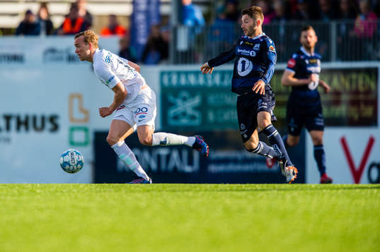 Martin Skjelbreid Ellingsen of Molde and Liridon Kalludra