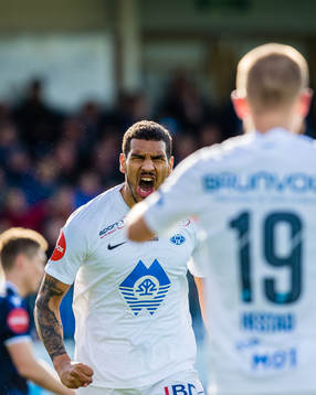 Ohikhuaeme Anthony Omoijuanfo of Molde celebrates
