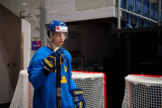 Elias Pettersson of Sweden at a practice session