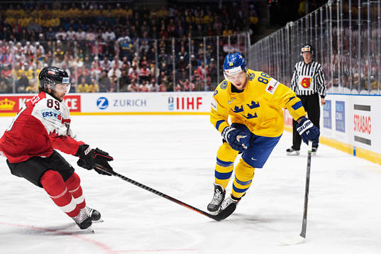 Raphael Herburger of Austria and William Nylander of Sweden