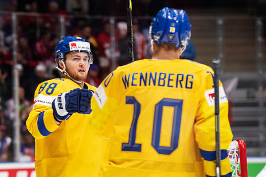William Nylander and Alexander Wennberg of Sweden celebrates