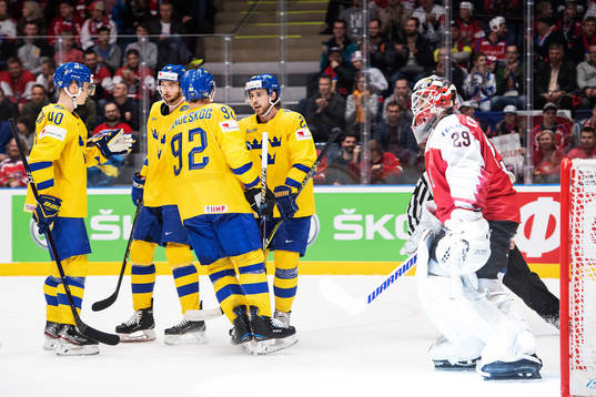 Elias Pettersson, Marcus Pettersson, Gabriel Landeskog and
