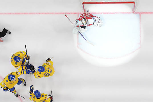 Marcus Pettersson, Elias Lindholm and Gabriel Landeskog