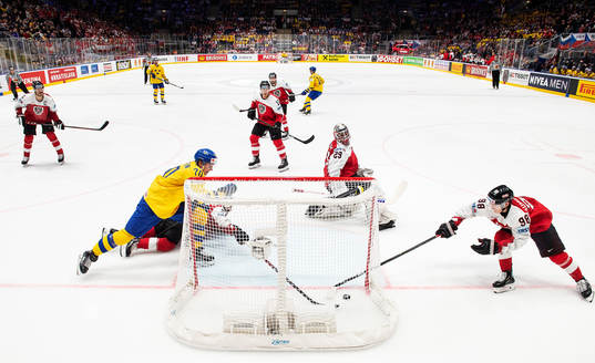 Dennis Rasmussen of Sweden scores 6-0 behind Alexander