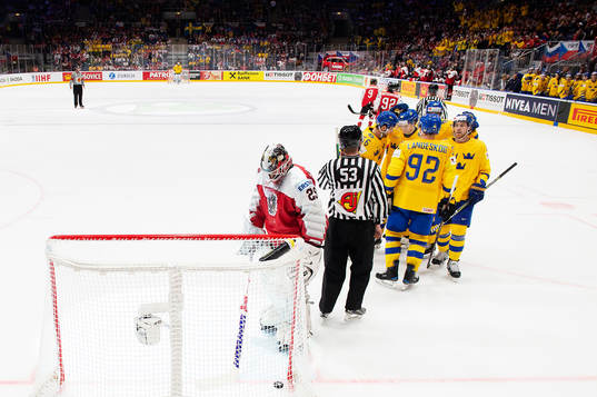 Erik Gustafsson, Elias Pettersson, Gabriel Landeskog,