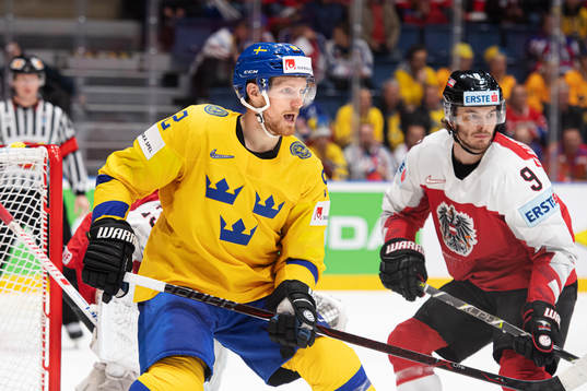 Gabriel Landeskog of Sweden and Alexander Rauchenwald of