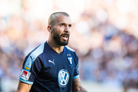 Malmö FFs Guillermo Molins deppar
