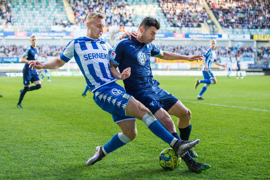 IFK Göteborgs Sebastian Ohlsson och Malmö FFs Behrang
