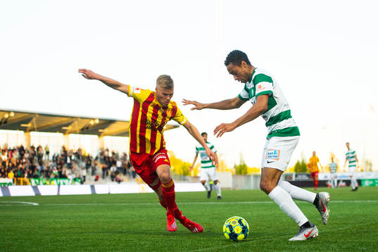 Syrianskas Martin Falkeborn och Västerås Brian Span