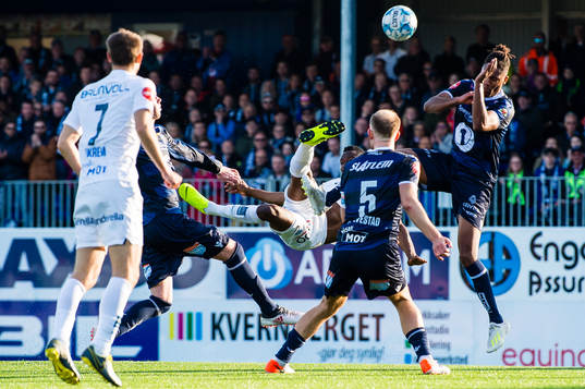 Leke Samson James of Molde