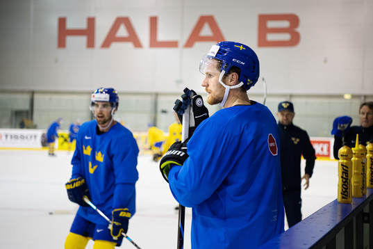 Gabriel Landeskog of Sweden at a practice session