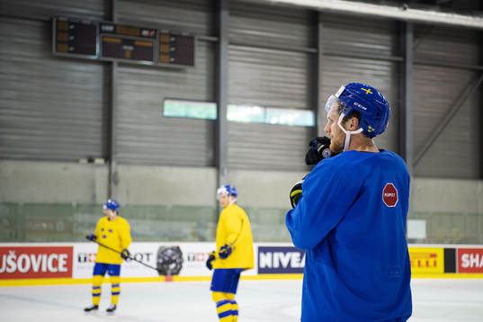 Gabriel Landeskog of Sweden at a practice session