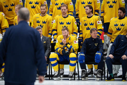 Mattias Ekholm and assistant coach Johan Garpenlöv of