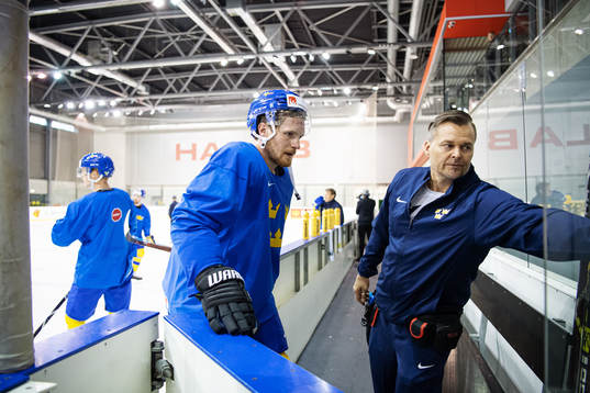 Gabriel Landeskog of Sweden at a practice session