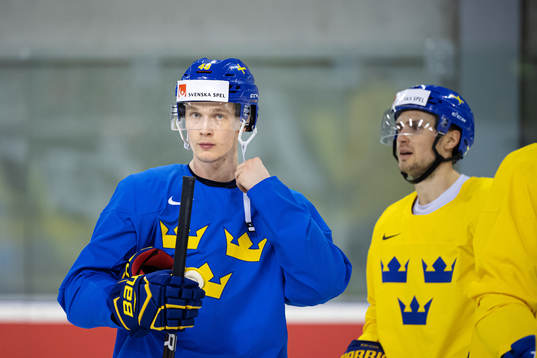 Elias Pettersson of Sweden at a practice session
