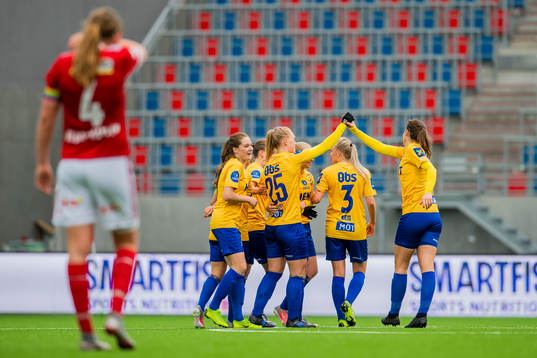 Marit Clausen of Trondheims-Ørn celebrates