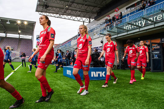 Emilie Nautnes of Arna-Bjørnar