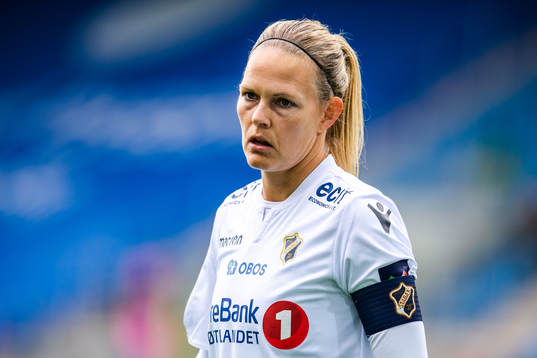 Goalkeeper Ingrid Hjelmseth of Stabæk