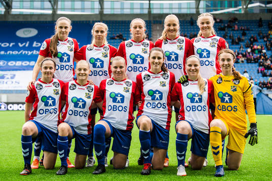 Vilde Hasund (2nd row), Sofie Mykkeltveit Tunes, Camilla