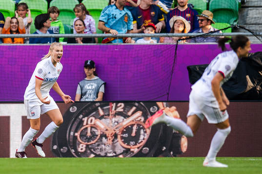 Ada Hegerberg of Lyon celebrates