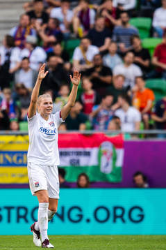 Ada Hegerberg of Lyon celebrates