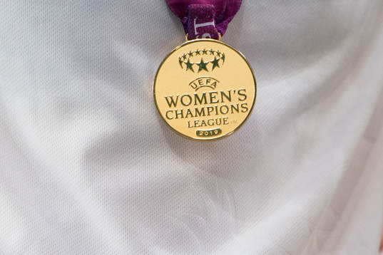The medal of Ada Hegerberg of Lyon