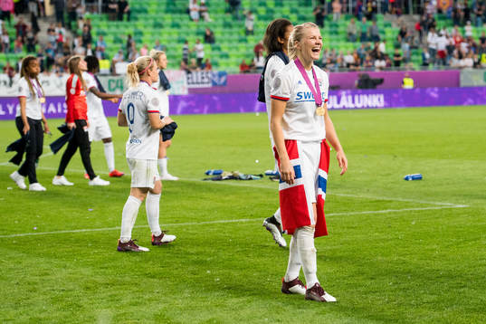 Ada Hegerberg of Lyon celebrates
