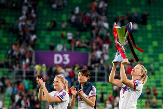 Ada Hegerberg of Lyon celebrates