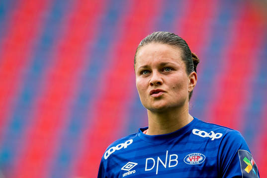 Sherida Spitse of Vålerenga looks dejected