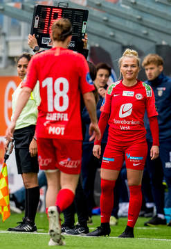 Karoline Heimvik Haugland of Arna-Bjørnar