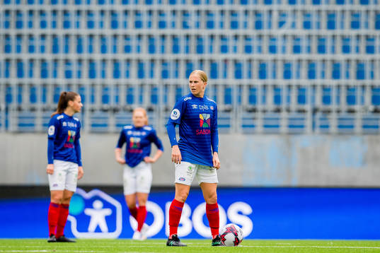 Natasha Dowie of Vålerenga looks dejected