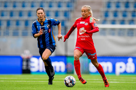 Siri Merete Grønli of Stabæk and Rikke Nygard of