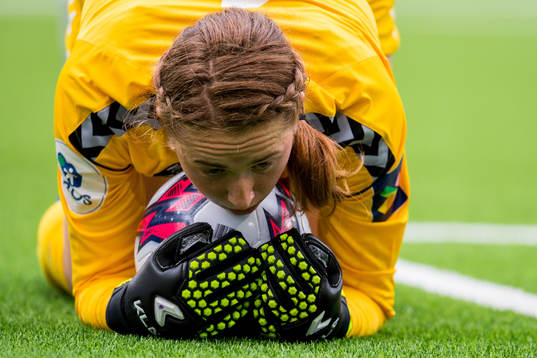 Goalkeeper Karen Olive Sneve of Lyn