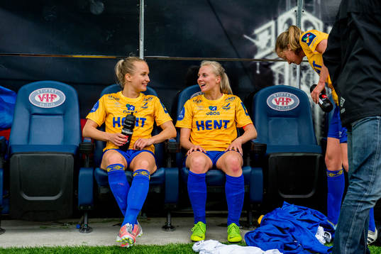 Maria Olsvik and Mali Næss of Trondheims-Ørn